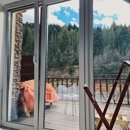 клуб яремчанський Hotel Jaremtsche