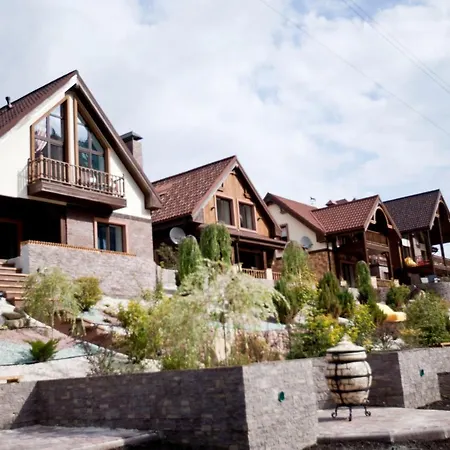 Hotel клуб яремчанський *