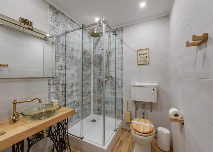 клуб яремчанський Otel *